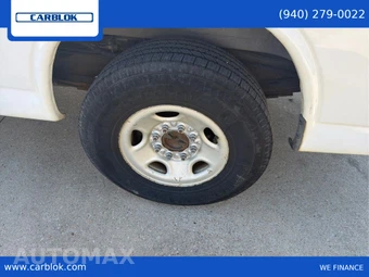 2016 Chevrolet Express 2500 Cargo Van 1WT 135.0" WB - miniatura 26