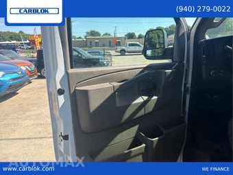 2016 Chevrolet Express 2500 Cargo Van 1WT 135.0" WB - miniatura 32