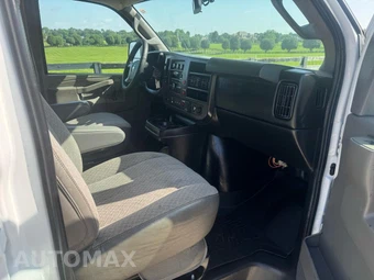 2016 Chevrolet Express 2500 Cargo Van 1WT 135.0" WB - miniatura 14