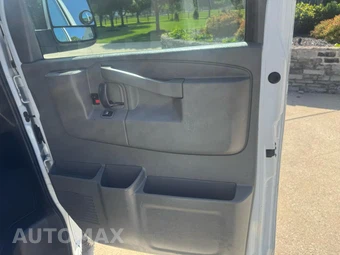 2016 Chevrolet Express 2500 Cargo Van 1WT 135.0" WB - miniatura 19