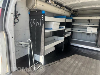 2016 Chevrolet Express 2500 Cargo Van 1WT 135.0" WB - miniatura 23