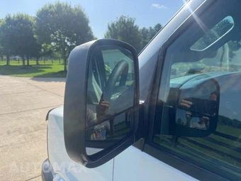 2016 Chevrolet Express 2500 Cargo Van 1WT 135.0" WB - miniatura 33