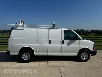2016 Chevrolet Express 2500 Cargo Van 1WT 135.0" WB - miniatura 4