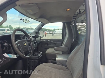 2016 Chevrolet Express 2500 Cargo Van 1WT 135.0" WB – miniatura 7