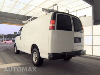 2016 Chevrolet Express 2500 Cargo Van 1WT 135.0" WB – miniatura 2