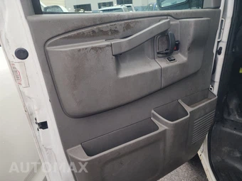 2016 Chevrolet Express 2500 Cargo Van 1WT 135.0" WB – miniatura 23