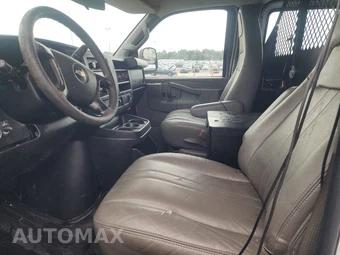 2016 Chevrolet Express 2500 Cargo Van 1WT 135.0" WB – miniatura 5