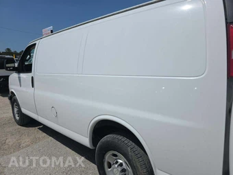 2016 Chevrolet Express 2500 Cargo Van 1WT 135.0" WB - miniatura 10