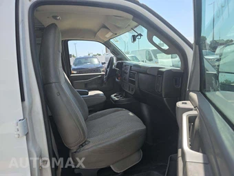 2016 Chevrolet Express 2500 Cargo Van 1WT 135.0" WB - miniatura 15