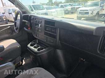 2016 Chevrolet Express 2500 Cargo Van 1WT 135.0" WB - miniatura 16