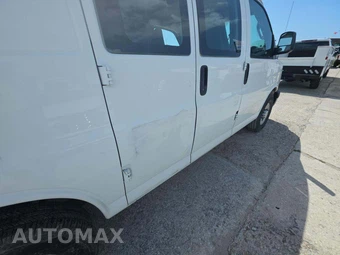 2016 Chevrolet Express 2500 Cargo Van 1WT 135.0" WB - miniatura 24