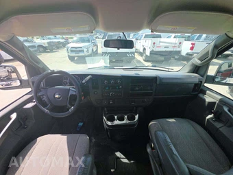 2016 Chevrolet Express 2500 Cargo Van 1WT 135.0" WB - miniatura 7