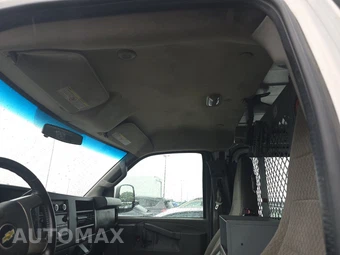 2016 Chevrolet Express 2500 Cargo Van 1WT 135.0" WB – miniatura 16