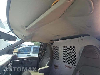 2016 Chevrolet Express 2500 Cargo Van 1WT 135.0" WB – miniatura 11