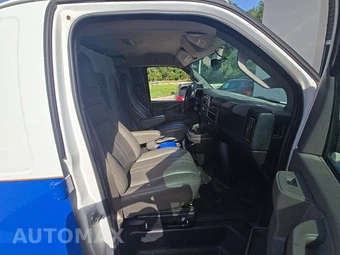 2016 Chevrolet Express 2500 Cargo Van 1WT 135.0" WB – miniatura 17