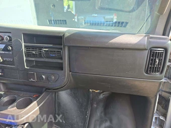 2016 Chevrolet Express 2500 Cargo Van 1WT 135.0" WB – miniatura 18