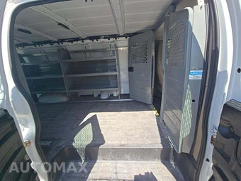 2016 Chevrolet Express 2500 Cargo Van 1WT 155.0" WB - miniatura 12