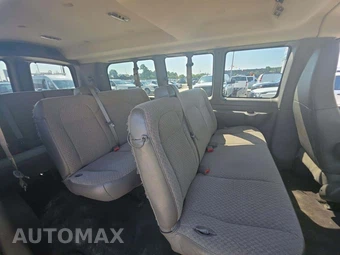 2016 Chevrolet Express 2500 Passenger Van LS 1LS 135.0" WB - miniatura 11