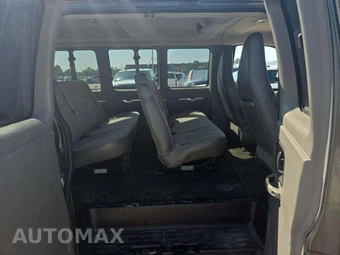 2016 Chevrolet Express 2500 Passenger Van LS 1LS 135.0" WB - miniatura 14