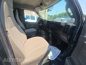 2016 Chevrolet Express 2500 Passenger Van LS 1LS 135.0" WB - miniatura 19