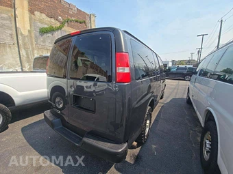 2016 Chevrolet Express 2500 Passenger Van LS 1LS 135.0" WB - miniatura 3