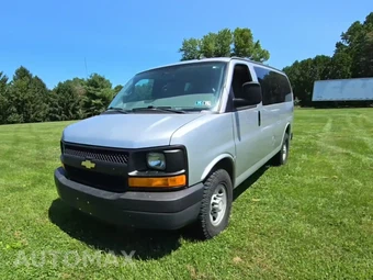 2016 Chevrolet Express 2500 Passenger Van LS 1LS 135.0" WB
