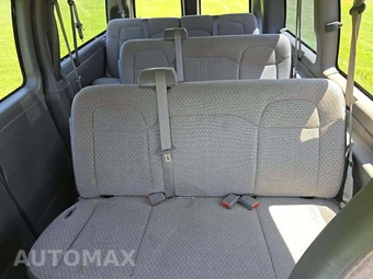 2016 Chevrolet Express 2500 Passenger Van LS 1LS 135.0" WB - miniatura 10