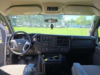 2016 Chevrolet Express 2500 Passenger Van LS 1LS 135.0" WB - miniatura 7