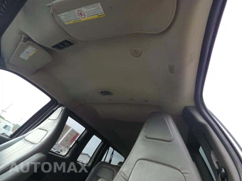 2016 Chevrolet Express 2500 Passenger Van LS 1LS 135.0" WB - miniatura 8