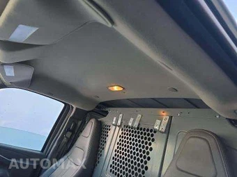 2016 Chevrolet Express 3500 Cargo Van 1WT 135.0" WB – miniatura 11