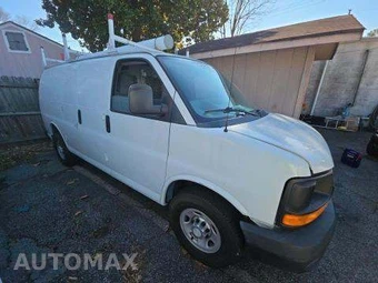 2016 Chevrolet Express 3500 Cargo Van 1WT 135.0" WB – miniatura 4