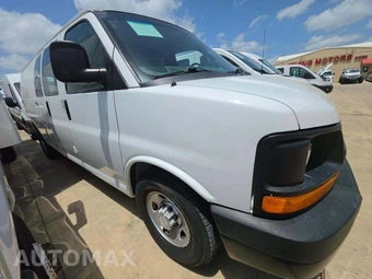 2016 Chevrolet Express 3500 Cargo Van 1WT 155.0" WB - miniatura 4