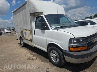 2016 Chevrolet Express 3500 Cutaway 1WT - miniatura 3