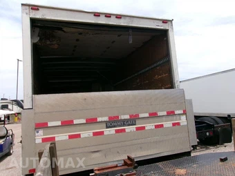 2016 Chevrolet Express 3500 Cutaway 1WT - miniatura 10