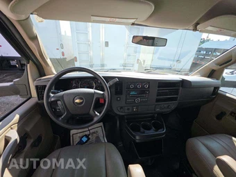 2016 Chevrolet Express 3500 Cutaway 1WT DRW - miniatura 10