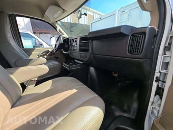2016 Chevrolet Express 3500 Cutaway 1WT DRW - miniatura 16
