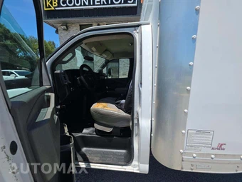 2016 Chevrolet Express 3500 Cutaway 1WT DRW - miniatura 6