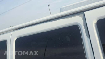 2016 Chevrolet Express 3500 Passenger Van LS 1LS 135.0" WB - miniatura 24