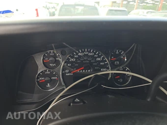 2016 Chevrolet Express 3500 Passenger Van LS 1LS 155.0" WB – miniatura 12