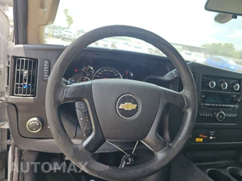 2016 Chevrolet Express 4500 Cutaway 2WT - miniatura 10