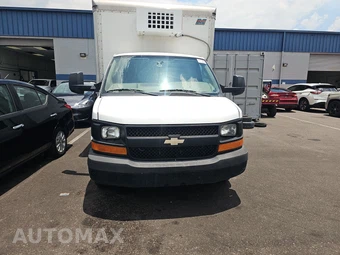 2016 Chevrolet Express 4500 Cutaway 2WT - miniatura 2