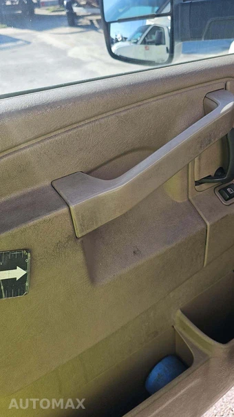 2016 Chevrolet Express 4500 Cutaway 2WT - miniatura 26