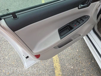 2016 Chevrolet Impala Limited LS 1FL – miniatura 9
