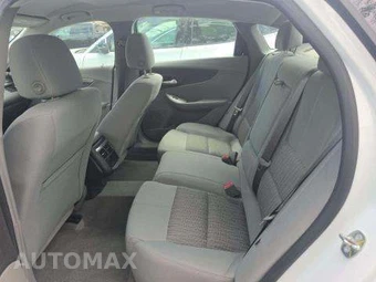 2016 Chevrolet Impala LS 2FL – miniatura 13