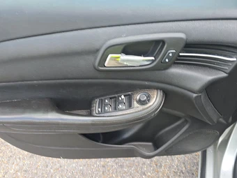 2016 Chevrolet Malibu Limited LTZ 1LZ - miniatura 9
