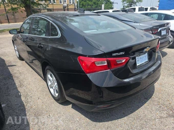 2016 Chevrolet Malibu LS 1FL – miniatura 2