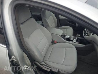 2016 Chevrolet Malibu LS 1FL – miniatura 14