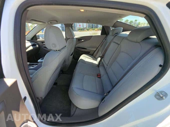 2016 Chevrolet Malibu LS 1LS – miniatura 10
