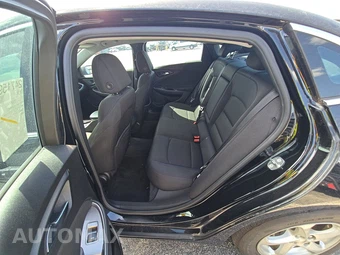 2016 Chevrolet Malibu LS 1LS – miniatura 13