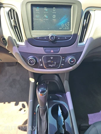 2016 Chevrolet Malibu LS 1LS – miniatura 17